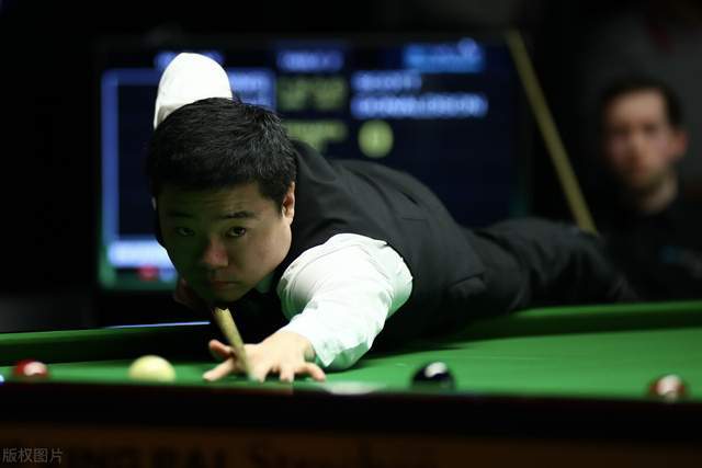 合同金额与 合同金额与